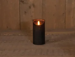 Anna's Collection LED kaars flame effect rustiek 7.5x15cm zwart 1 stuks