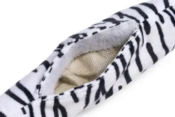 Beeztees kattenspeelgoed Jungle zebrastaart pluche 30x8x3cm zwart/wit