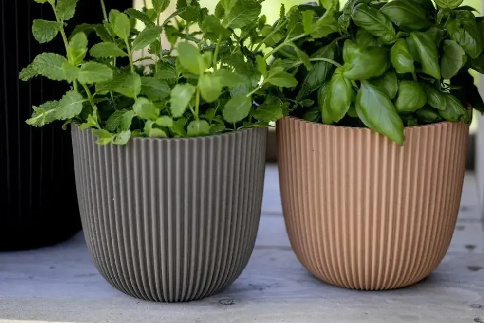 Capi 'made with' groove bol bloempot 21.5x20 cm warme taupe