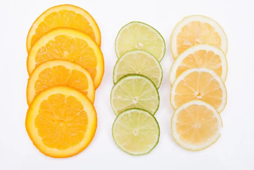 Citrus x aurantifolia (Citroenboom)