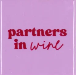 Daan Kromhout Design tegeltje keramiek partners in wine 10x10cm purple
