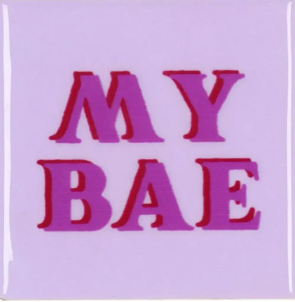 Daan Kromhout Design tegeltje keramiek my bae 10x10cm purple