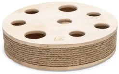 Designed by Lotte kattenspeelgoed Raya hout 31x31x7cm bruin