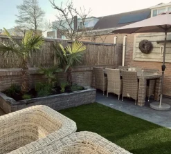 Excluton Siam bluestone vijverrand 100x15x3 cm verzoet (6 zijdes verzoet, 8 facetranden)