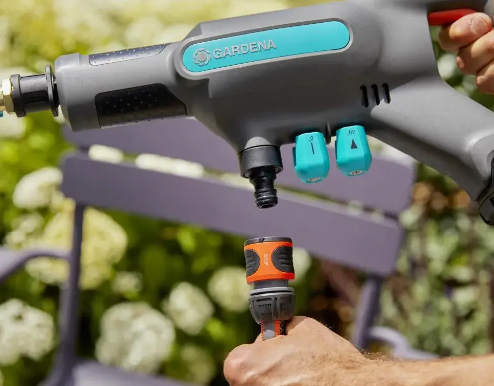Gardena accu medium drukreiniger AquaClean kant-en-klare set