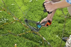 Gardena combisystem Aambeeld boomschaar