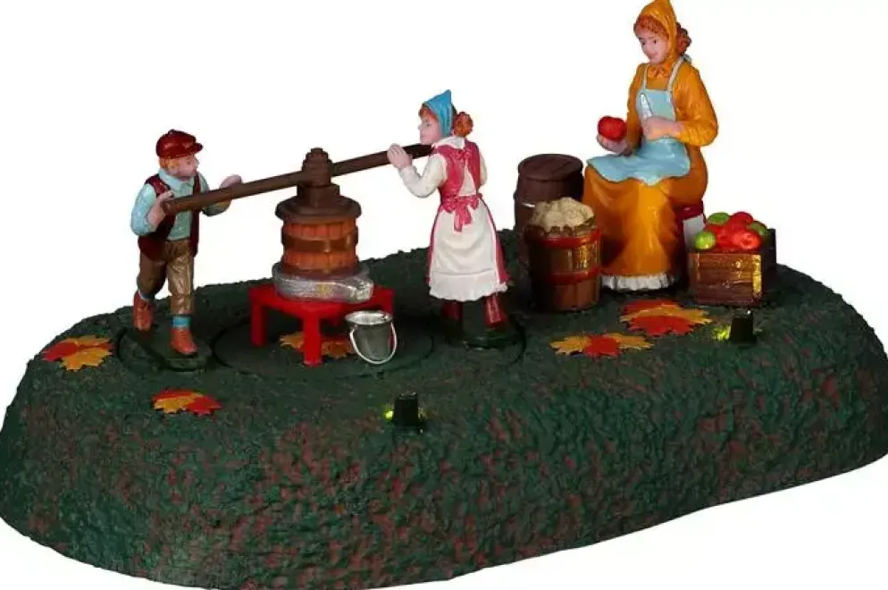 Lemax family cider bewegend kerstdorp tafereel Caddington Village 2022