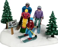 Lemax family ski day kerstdorp tafereel Vail Village 2026