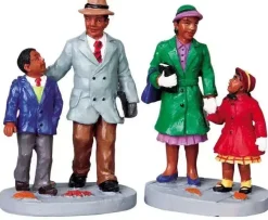 Lemax going to church, s/2 kerstdorp figuur type 4 Caddington Village 2009