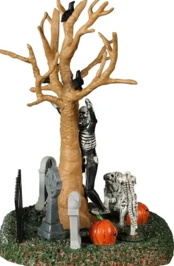 Lemax in the wrong graveyard tafereel Spooky Town 2022