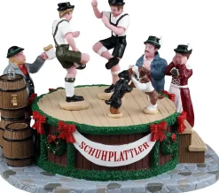 Lemax leapin' lederhosen kerstdorp tafereel 2025