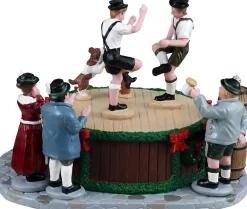 Lemax leapin' lederhosen kerstdorp tafereel 2025