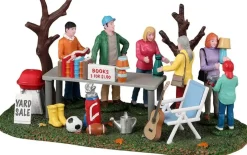 Lemax neighborhood yard sale kerstdorp tafereel Harvest Crossing 2023