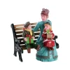 Lemax sitting together kerstdorp figuur type 3 Caddington Village 2018