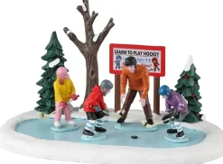 Lemax tiny tikes hockey lessons kerstdorp tafereel Vail Village 2023