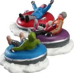 Lemax tubing family s/3 kerstdorp tafereel Vail Village 2017