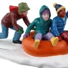 Lemax tubing trio kerstdorp figuur type 3 Vail Village 2023