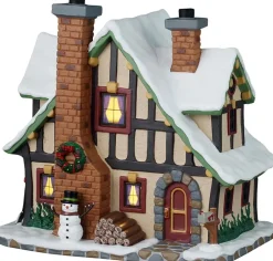 Lemax winter holiday lodge verlicht kersthuisje Caddington Village 2025