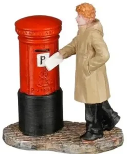 Luville Bridbury Post box
