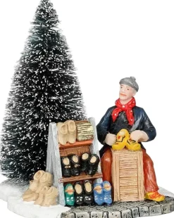 Luville Molendam Selling wooden clogs