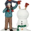 Luville Schneewald Making funny snowman