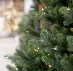 Our Nordic Christmas Kentucky Deluxe grote kunstkerstboom groen 243cm, 1050 lampjes