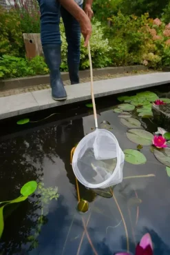 Schepnet fijnmazig met bamboesteel 150 cm